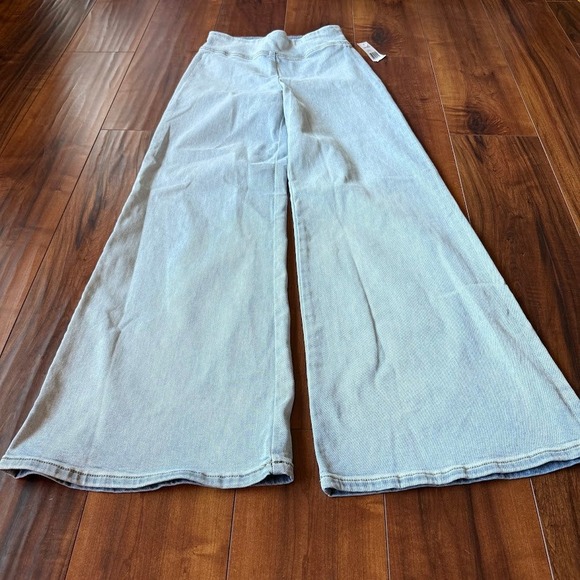 Driftwood Light Wash Denim Wide Leg Jeans Womens Small NWT DW-P42984A - Picture 2 of 7